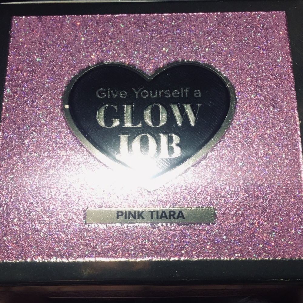 Too faced glitter face mask